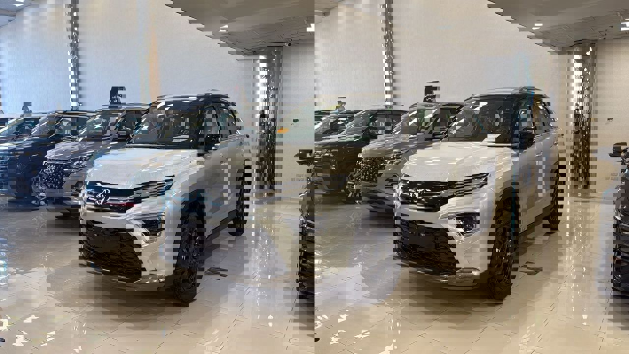 تويوتا أوربان كروزر 2026 GLX