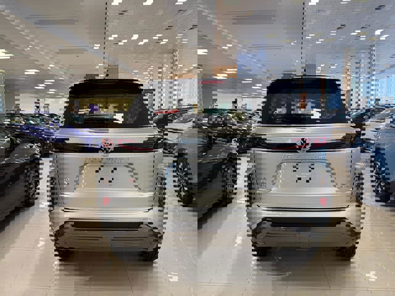 تويوتا أوربان كروزر 2026 GLX