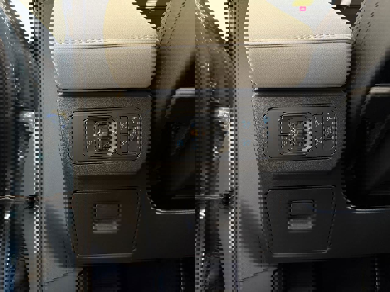 فورد تورس  تيتانيوم 2026 (الشكل الجديد)